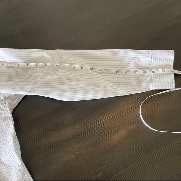 Ben Sherman White Pin Striped Button Down Shirt EUC Medium - Picture 3 of 5